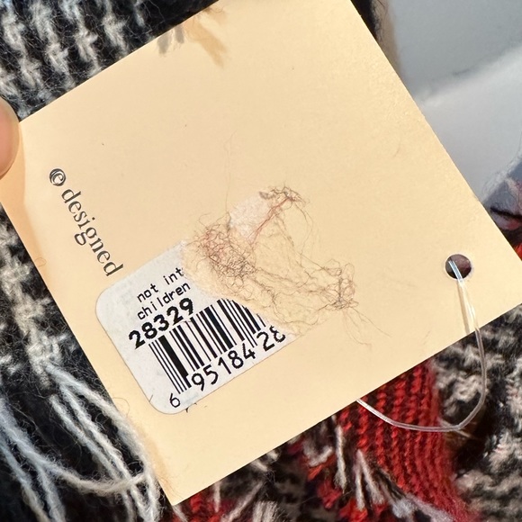 Buffalo Plaid Soft Acrylic Button Closure Poncho Reversible Glenn Plaid OS - Picture 6 of 8